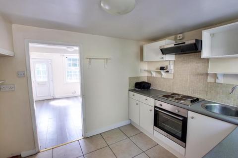 2 bedroom terraced house to rent, Chalford, Westbury