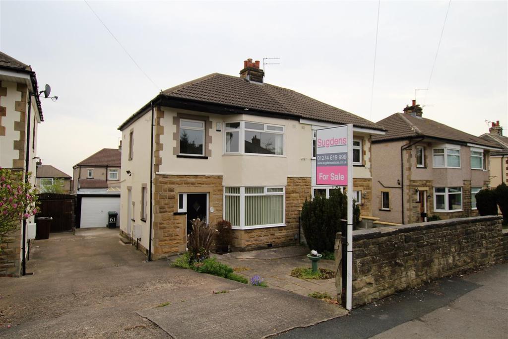 Leeds Road, Eccleshill, Bradford 3 bed semidetached house £145,000