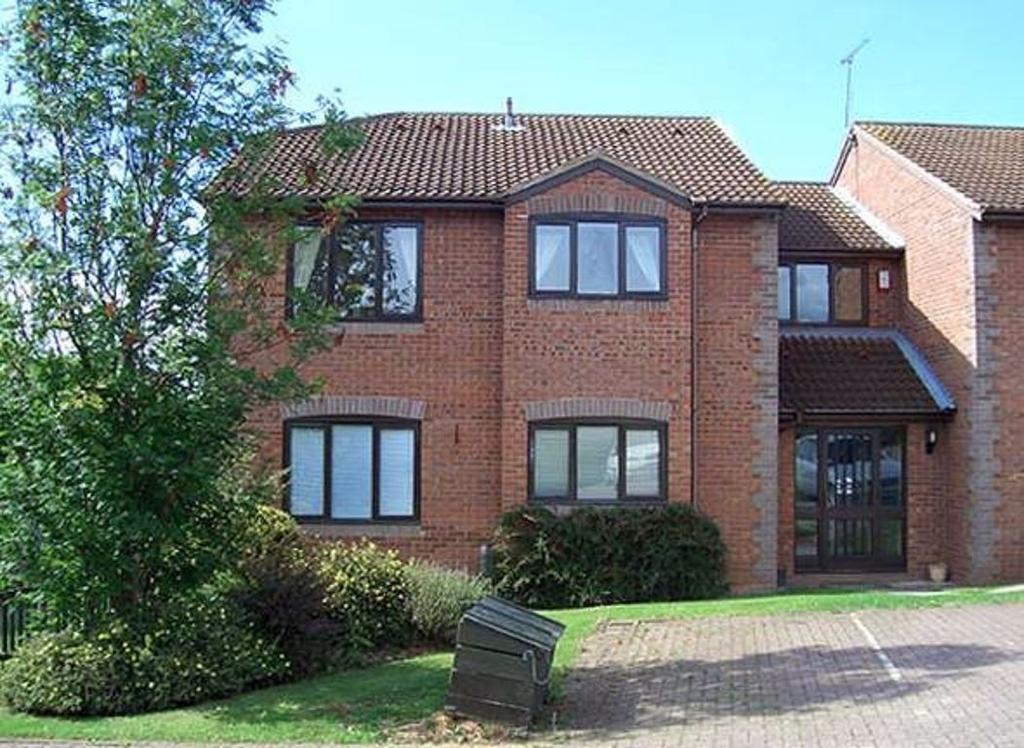 Kingsland Road, Stone, Staffordshire 1 bed flat £415 pcm (£96 pw)