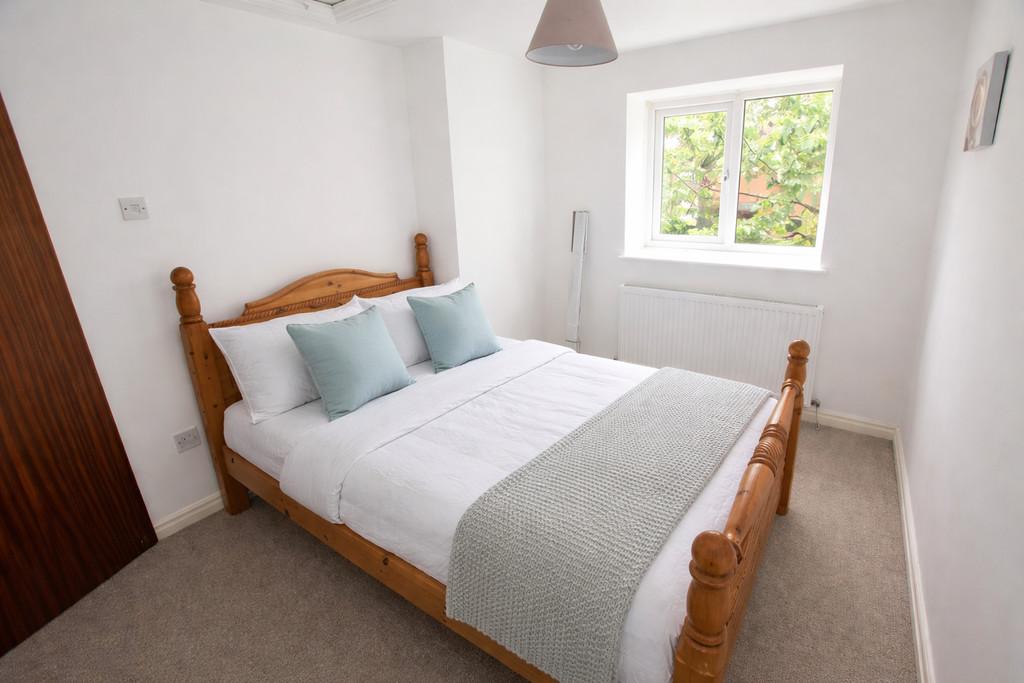 Bright and airy bedroom retreat (1)