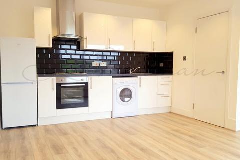 1 bedroom flat to rent, Market Place, Wokingham, RG40