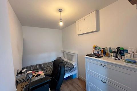 1 bedroom in a house share to rent, Filton Avenue, Bristol