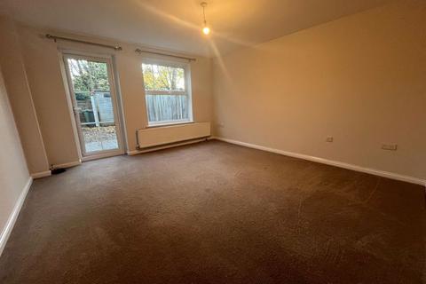 2 bedroom terraced house to rent, Pursey Drive, Bristol