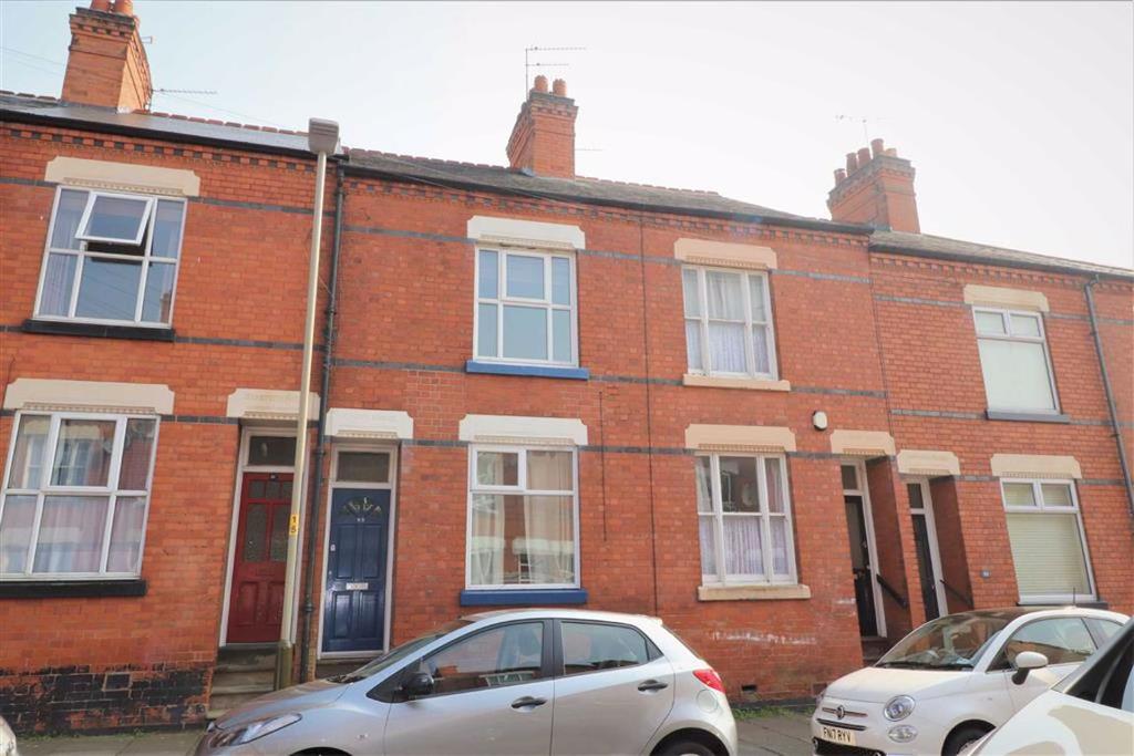 Howard Road, Clarendon Park, Leicester 2 bed terraced house £695 pcm
