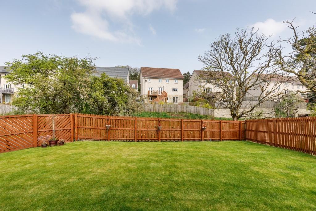 8 Rose Crescent, Mearns Grove, Newton Mearns, G77 6GQ 4 bed detached