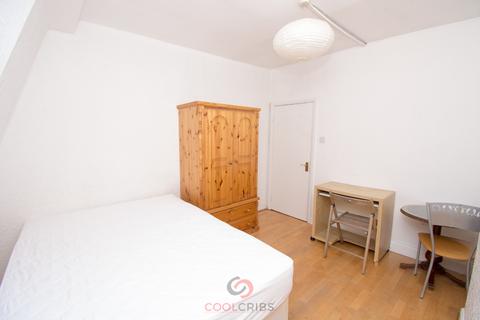 undefined, Caledonian Road, Islington / Kings Cross, London, N1