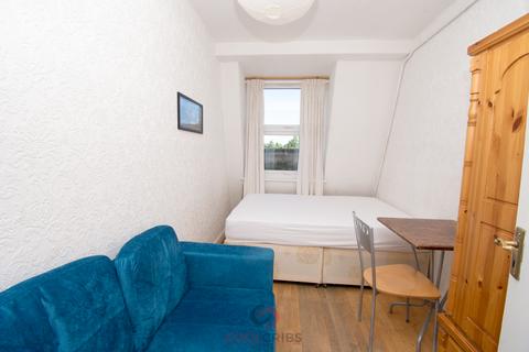 undefined, Caledonian Road, Islington / Kings Cross, London, N1