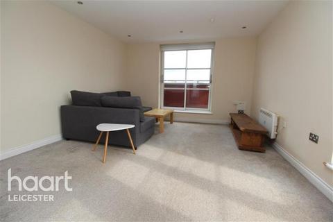 2 bedroom detached house to rent, Watkin Road