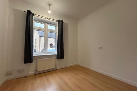 2 bedroom flat to rent, Poole BH12