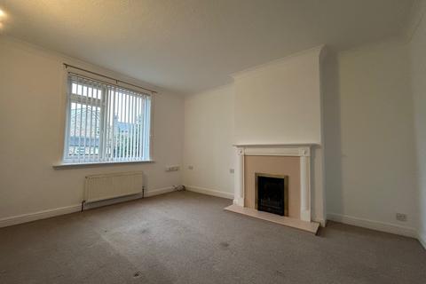 2 bedroom flat to rent, Poole BH12