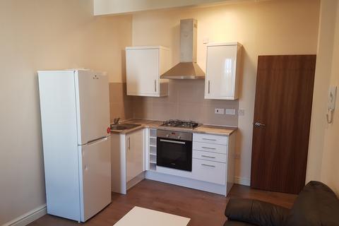 2 bedroom flat to rent, Wellington Street, Stockport, Cheshire, SK1