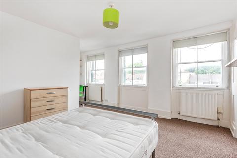 3 bedroom maisonette to rent, Essex Road, Islington, London, N1