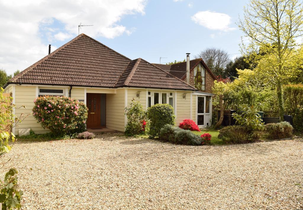 Swains Road, Bembridge, Isle of Wight, PO35 5XS 4 bed detached bungalow