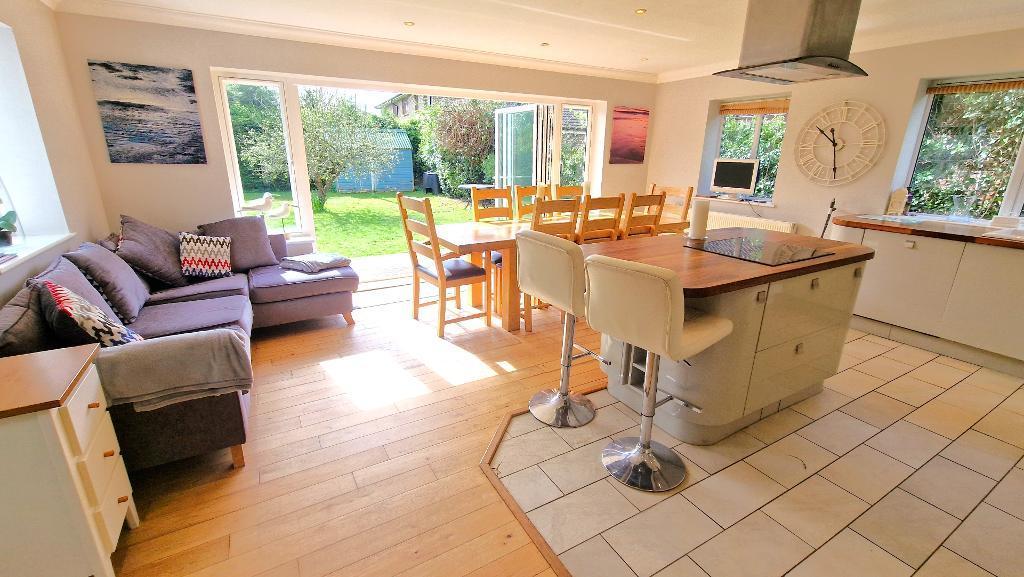 Swains Road, Bembridge, Isle of... 6 bed detached house for sale £