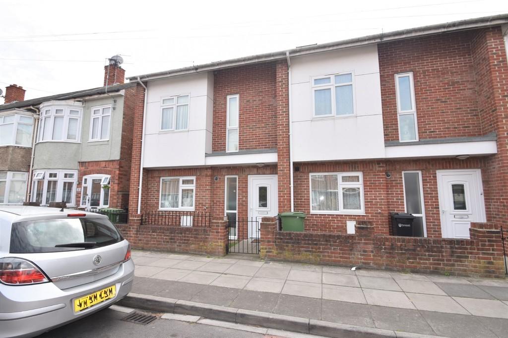 Warren Avenue, Southsea 3 bed terraced house £1,150 pcm (£265 pw)