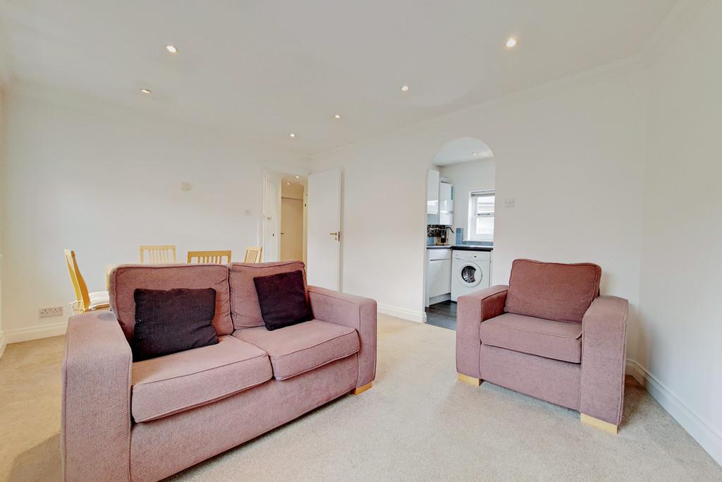 Apartment in London - View 4