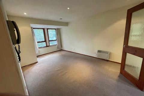 2 bedroom flat to rent, Lochee Road, Lochee West, Dundee, DD2