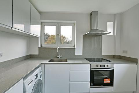 2 bedroom maisonette to rent, Vernon Crescent, Barnet EN4