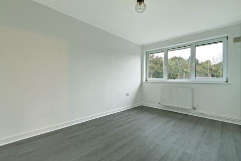 2 bedroom maisonette to rent, Vernon Crescent, Barnet EN4