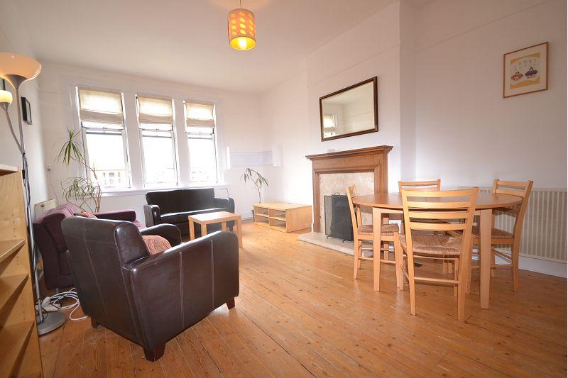 Learmonth Park, Edinburgh EH4 1BZ 2 bed flat £1,050 pcm (£242 pw)