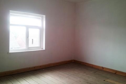 2 bedroom flat to rent, Lozells Road, Birmingham