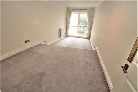 2 bedroom flat to rent - Coniston Court, High Street, Harrow on the Hill, HA1
