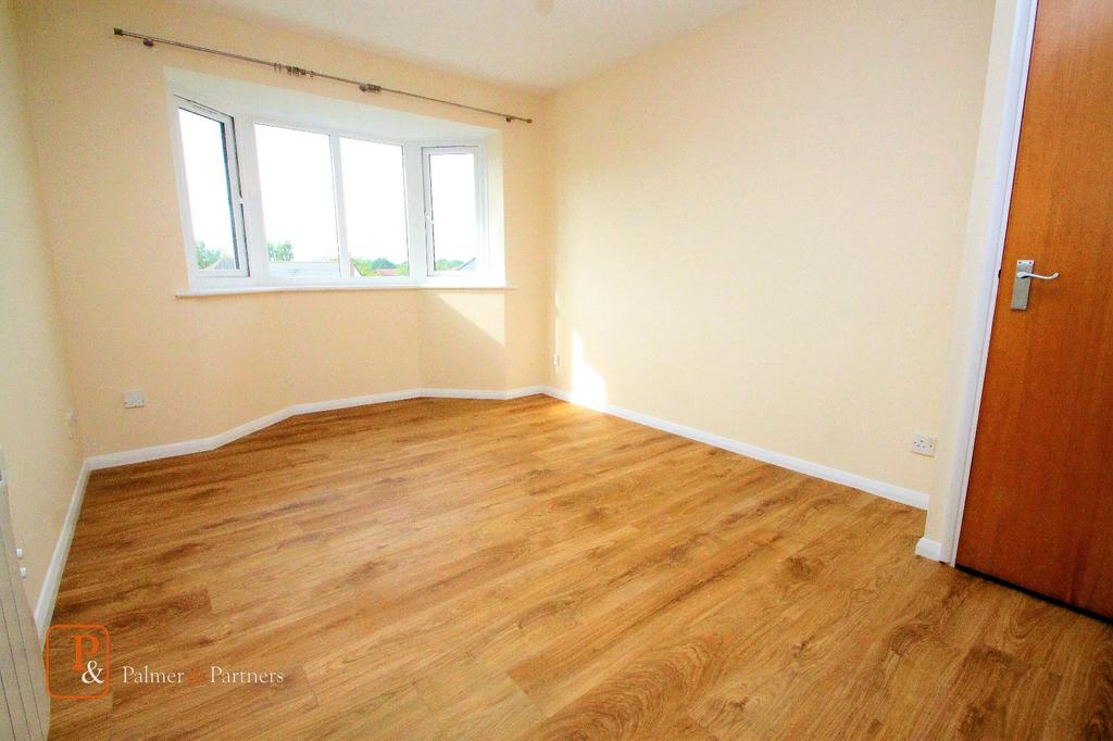 Dale Close, Colchester, Essex, CO3 1 bed apartment £625 pcm (£144 pw)