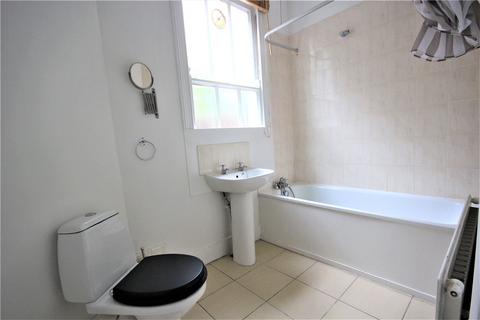 2 bedroom apartment to rent, Lyndhurst Road, Wood Green, London, N22