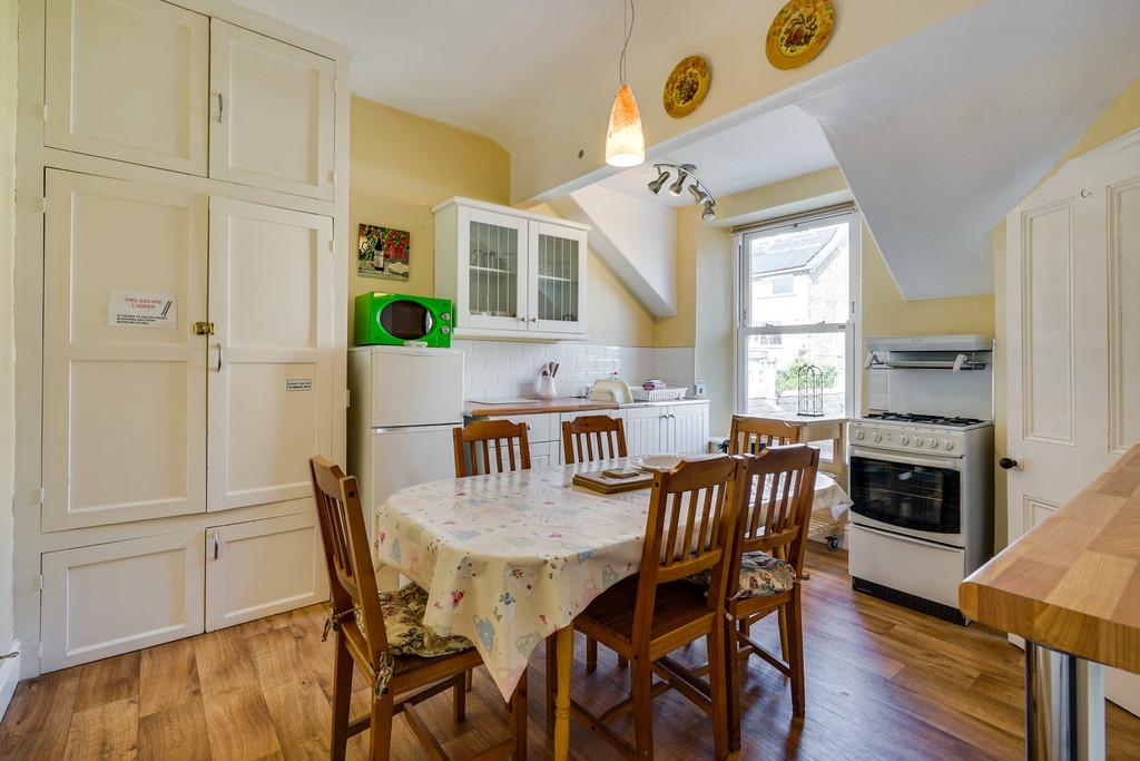 3 Flaxford House, Kents Bank Road, GrangeOverSands, Cumbria, LA11 7HD