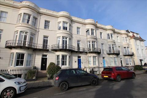 2 bedroom apartment to rent, Albion Road, Scarborough