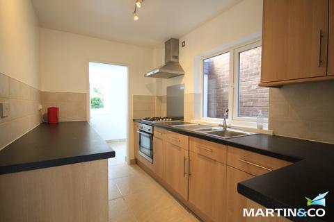 3 bedroom semi-detached house to rent, Aubrey Road, Quinton, B32