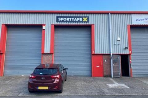 Industrial unit to rent - Unit 7 Roundabout Court, Bedwas House Industrial Estate, Caerphilly, CF83