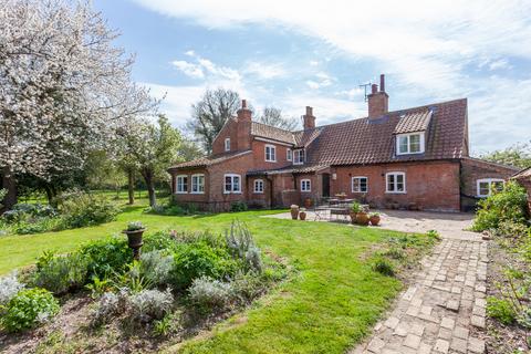 3 bedroom detached house for sale, Hall Farm Lane, Henstead, Beccles