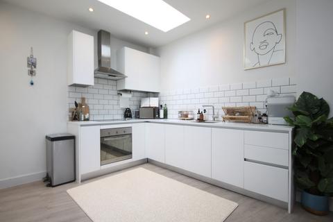 1 bedroom flat to rent, Cambridge House, Mayes Road, Haringay, N22