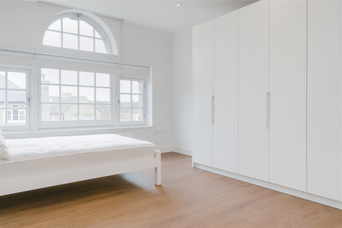 2 bedroom flat to rent, Cambridge House, Mayes Road, Haringay, N22