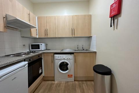 3 bedroom flat to rent - Montpelier Park, Bruntsfield, Edinburgh, EH10