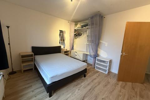 2 bedroom flat to rent, Abbotsford Place, West End, Dundee, DD2