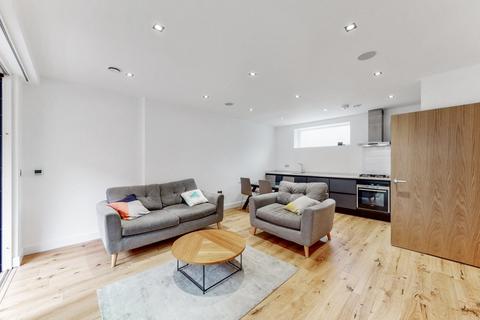 2 bedroom apartment to rent, Pear Tree Street, EC1V