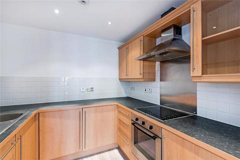 2 bedroom apartment to rent, Broomfield Street, E14