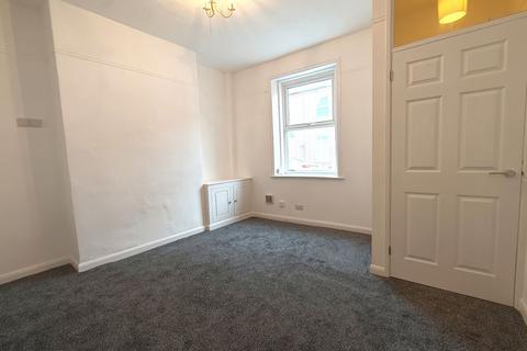 2 bedroom terraced house to rent, Linton Street, Carlisle