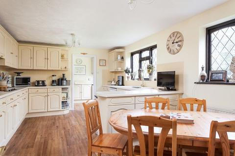 5 bedroom detached house for sale, 5 Bedroom 3 Bathroom Detached House, Acer Avenue, Tunbridge Wells