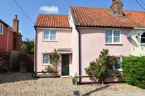 3 bedroom end of terrace house to rent, Windmill Row, Glemsford