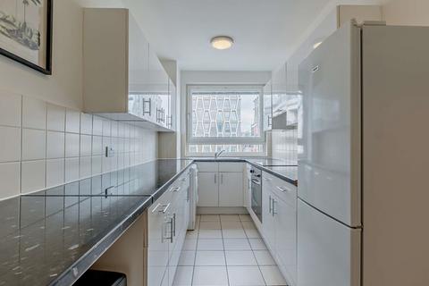 2 bedroom flat to rent, Luke House SW1