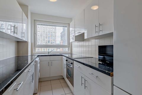 2 bedroom flat to rent, Luke House SW1