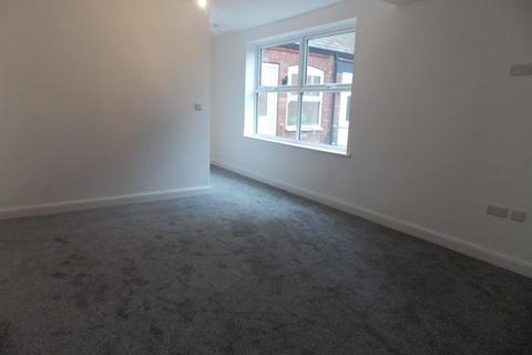 2 bedroom maisonette to rent - Grimsby Road, Cleethorpes, DN35 7DG