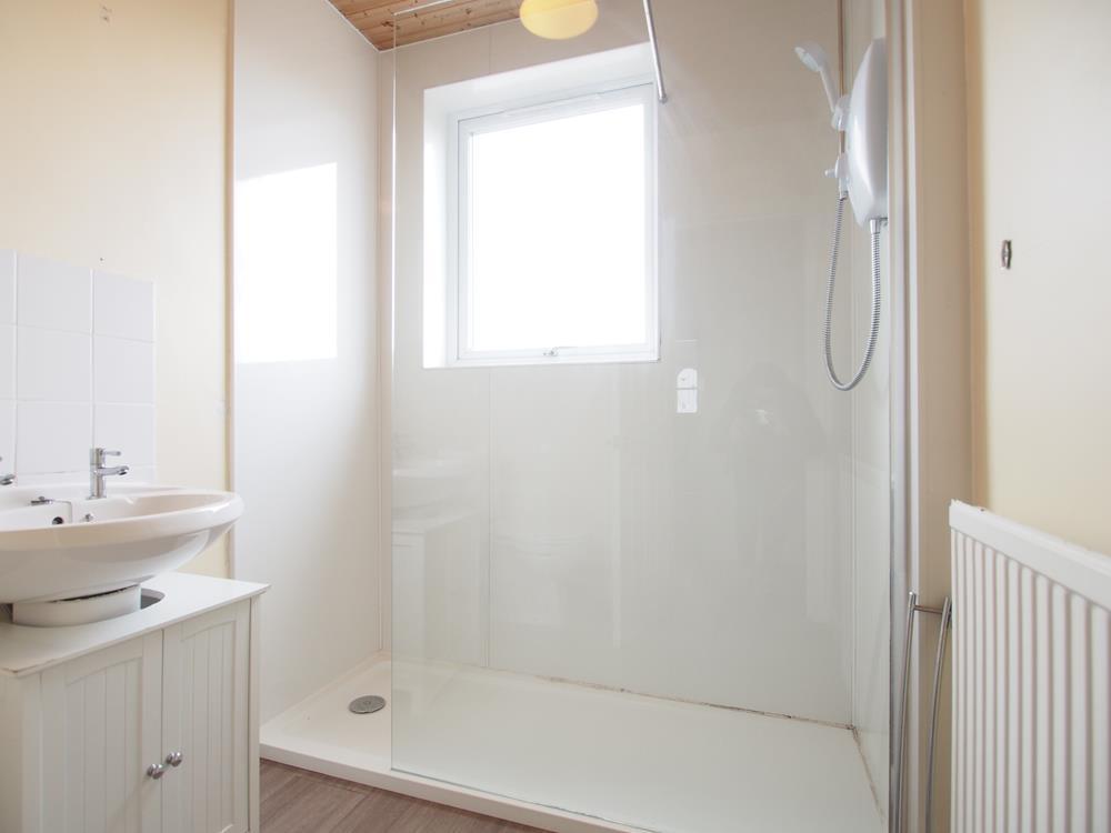 Shower Room alt