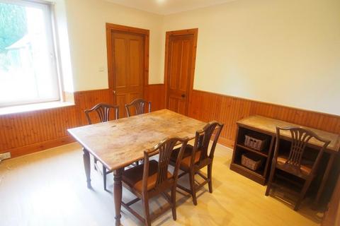 3 bedroom flat to rent, Elmfield Avenue, Aberdeen, AB24