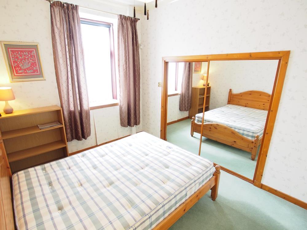 Bedroom alt