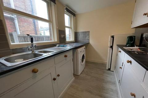 2 bedroom terraced house to rent, Denison Street, Beeston. NG9 1AY