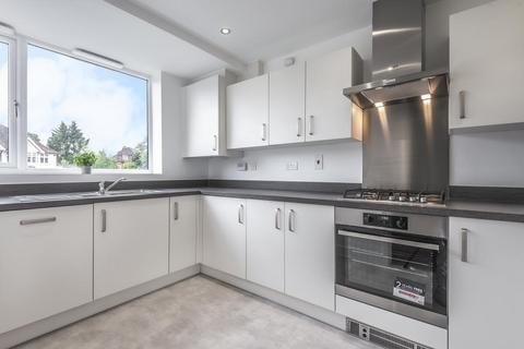 Presentation Way, Reading, RG30